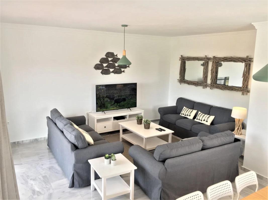 Sale of independent chalet in Calle Artola Golf, 22, Marbella
photo 4
