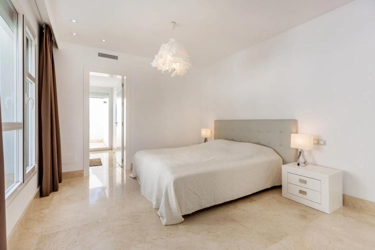 Продажа отдельного шале в Barrio Las Brisas, Марбелла photo 4