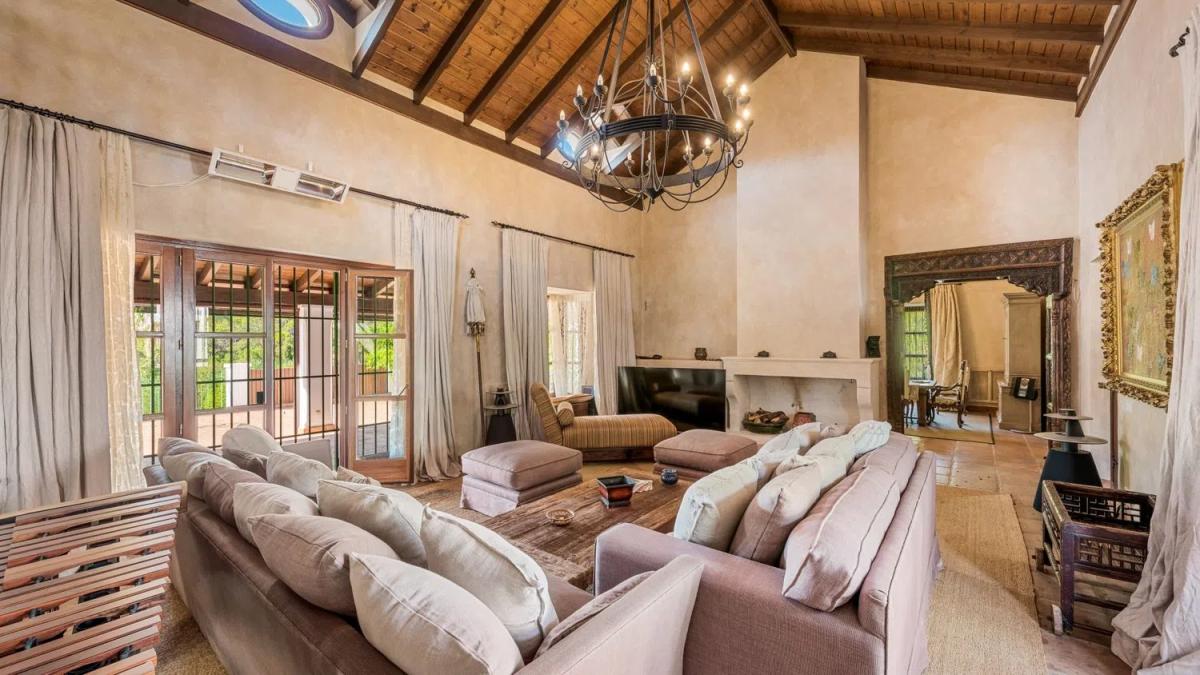 Venta de chalet independiente en Barrio El Velerín, Estepona
photo 2