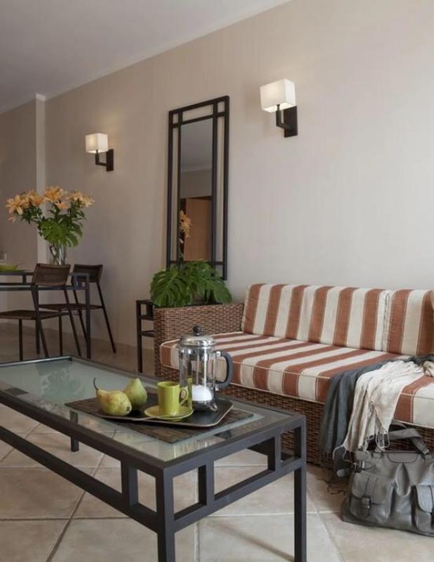 Sale of apartment in Calle Hinojo s/n, Estepona
photo 4