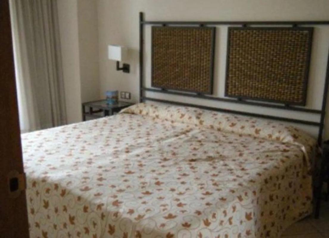 Sale of apartment in Calle Hinojo s/n, Estepona
photo 5
