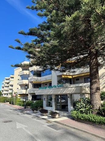 Mieszkanie na sprzedaż w Calle Aguamarina, 1, Estepona photo 1