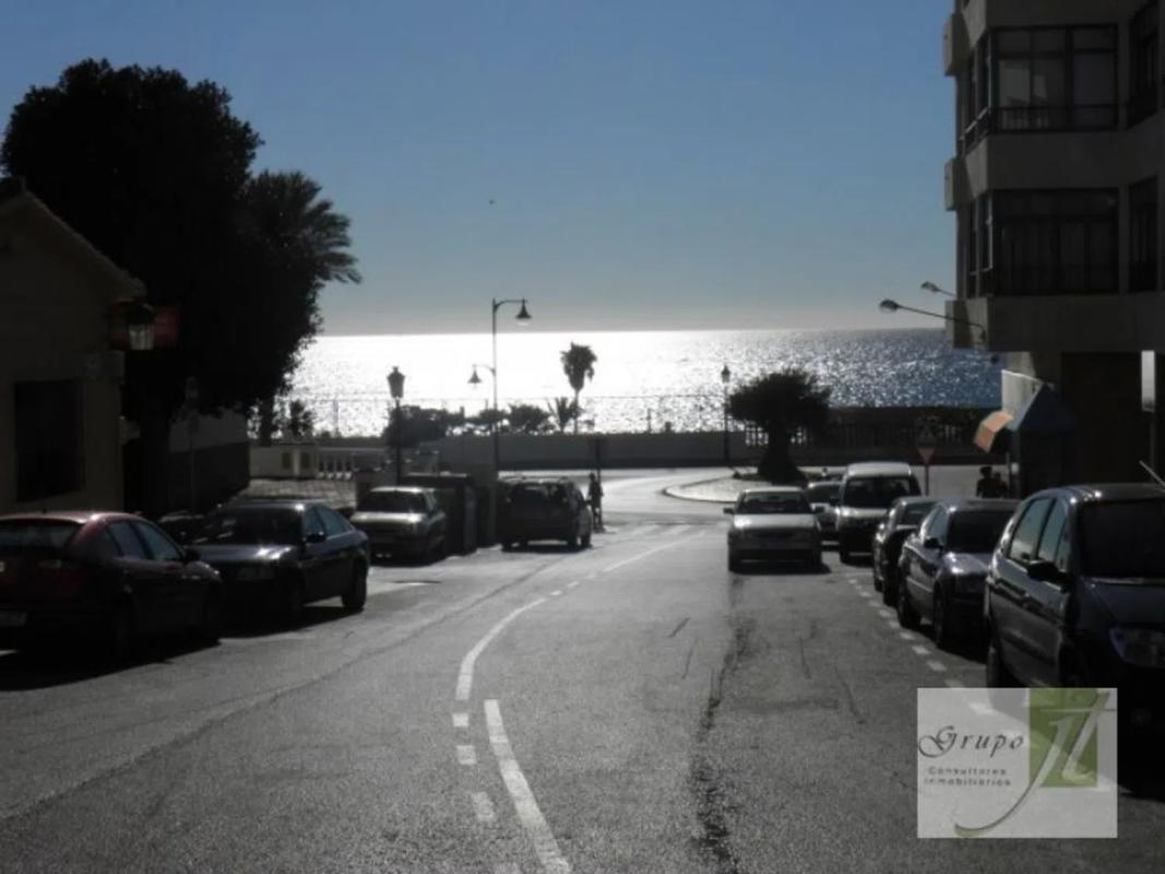 Venta de piso en Barrio Puerto de Estepona, Estepona
photo 1
