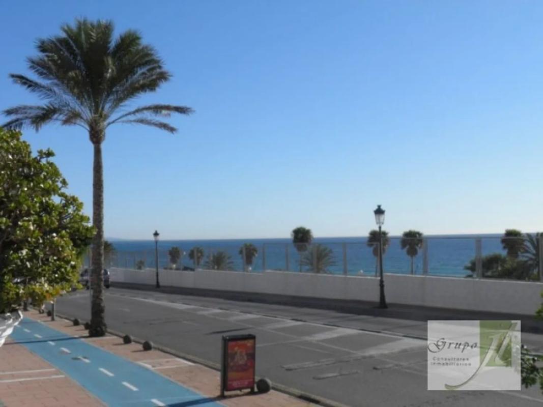 Venta de piso en Barrio Puerto de Estepona, Estepona
photo 4