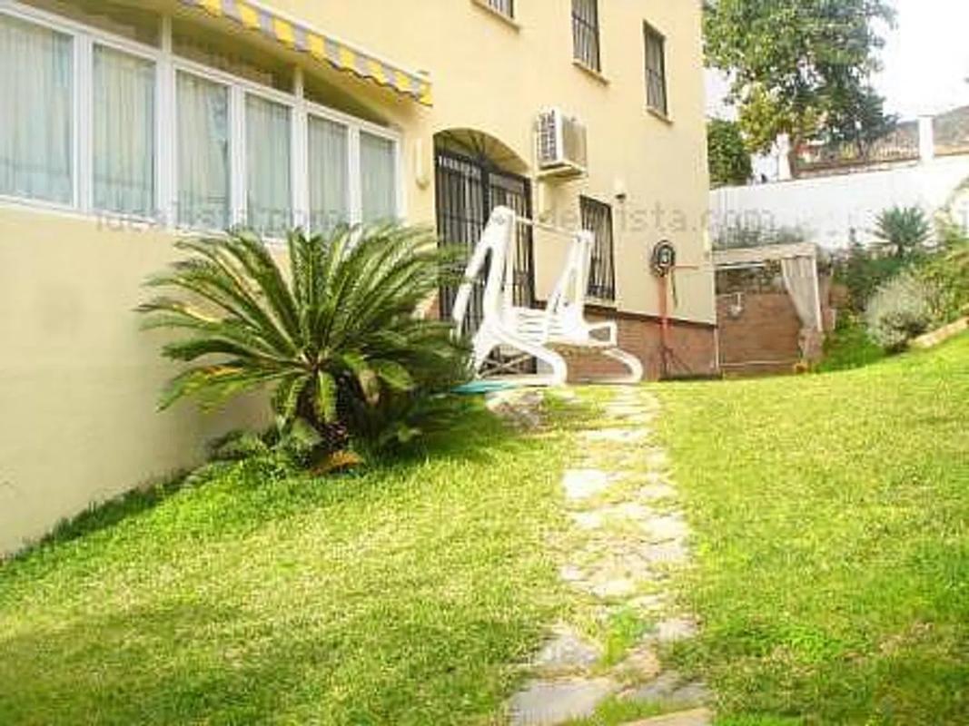 Venta de piso en Calle Escritor Antonio Ramos, 3, Málaga
photo 1