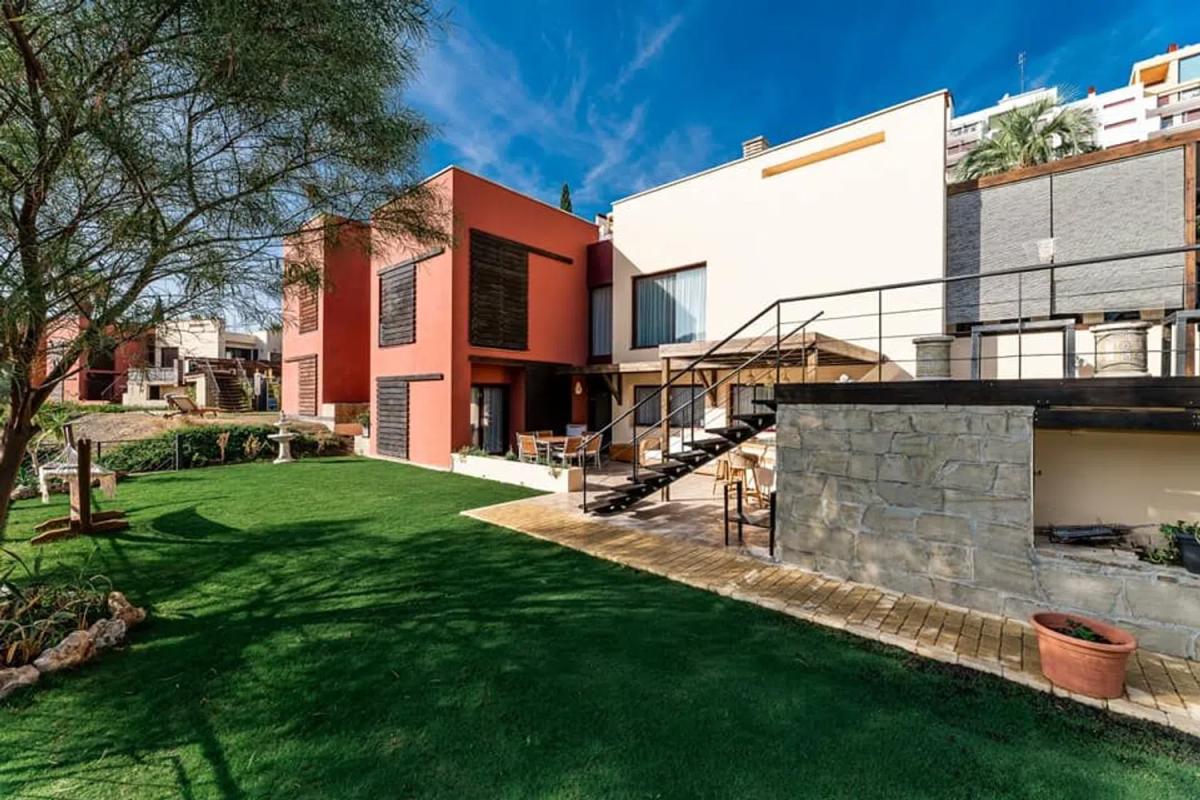 Venta de chalet independiente en Vereda Media del Río, 2, Benahavís
photo 2