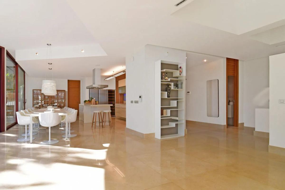 Sprzedaż niezależnego domku jednorodzinnego w  Barrio Las Brisas, Marbella photo 5