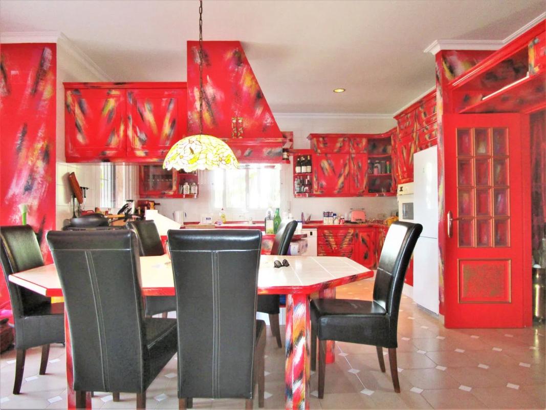 Sale of independent chalet in Urbanización Parque Elviria, Marbella
photo 5