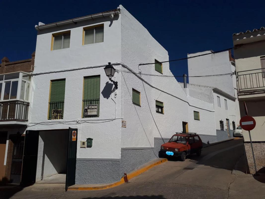 Casa independiente en calle Don Bruno, 4 y Carrasco 7, Teba
photo 1