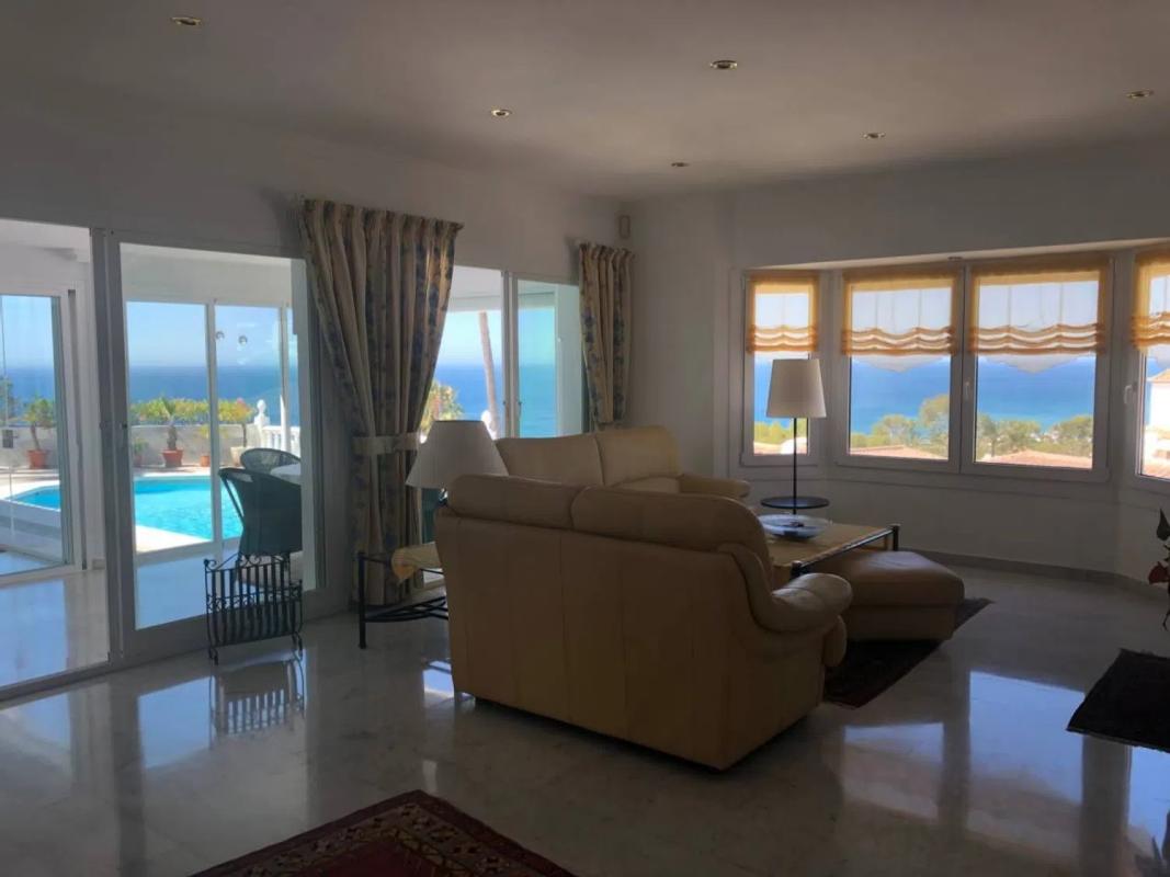 Продажа отдельного шале в  Barrio La Cala de Mijas, Михас photo 3