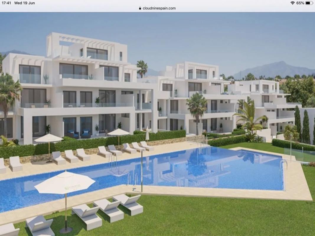 Venta de piso en Calle Alqueria, 1, Estepona
photo 1