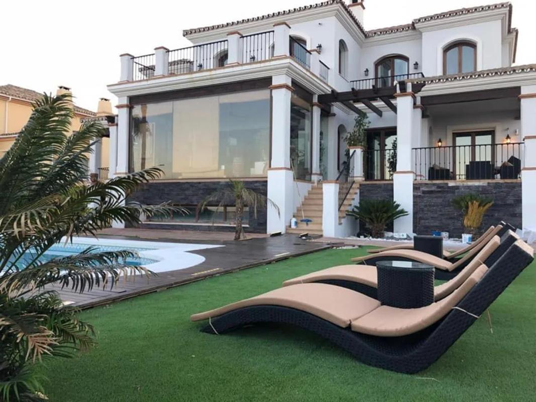 Продажа отдельного шале в Calle tubalitas, 107, Манильва photo 2