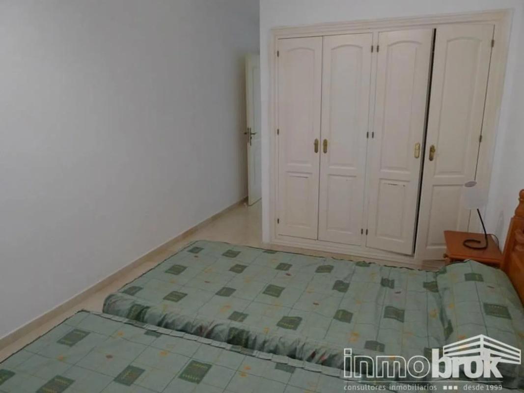 Sprzedaż mieszkania w Calle Hinojo, 2, Estepona
photo 3