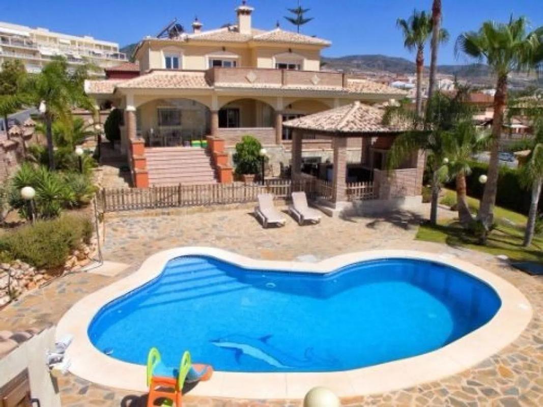Venta de chalet independiente en Barrio Cortijo Torrequebrada, Benalmádena
 photo 2