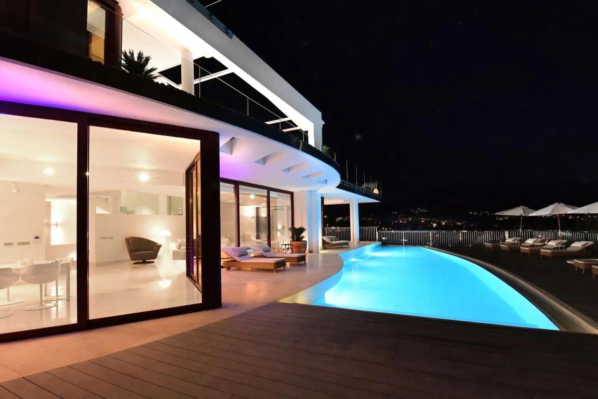 Sprzedaż niezależnego domku jednorodzinnego w Barrio Las Brisas, Marbella photo 4