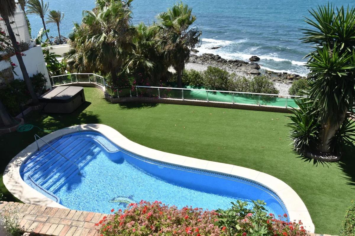 Sale of independent chalet in Calle Torrequebrada s/n, Benalmádena
photo 2