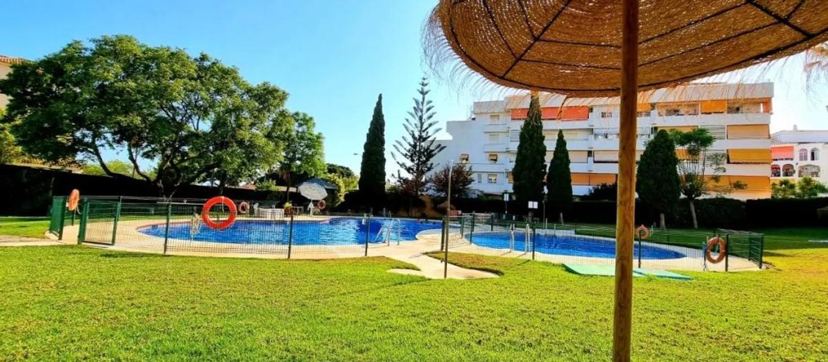 Продажа квартиры на Avenida de la Paz, Бенальмадена
 photo 2