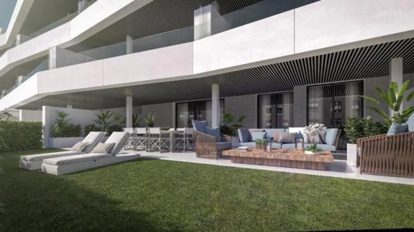 Mieszkanie na sprzedaż w Urbanización Nueva Villa de Oro, Estepona Oeste, Estepona thumbnail 1