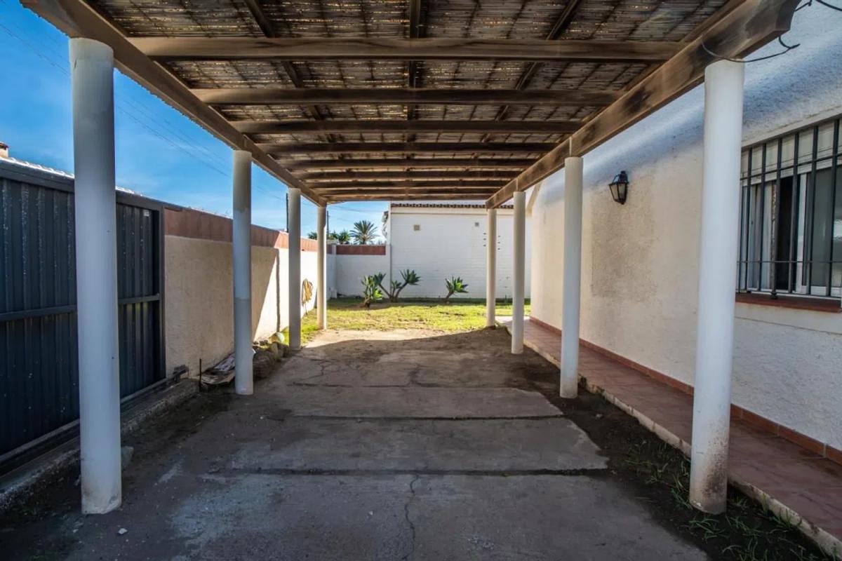 Продажа отдельного шале в  Urbanización Real de Zaragoza, 4 C, Марбелла photo 5