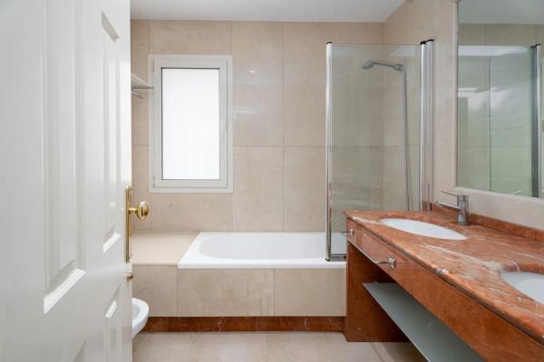 Penthouse na sprzedaż w  Urbanización Balcones de Sierra Blanca, 36, Marbella photo 3