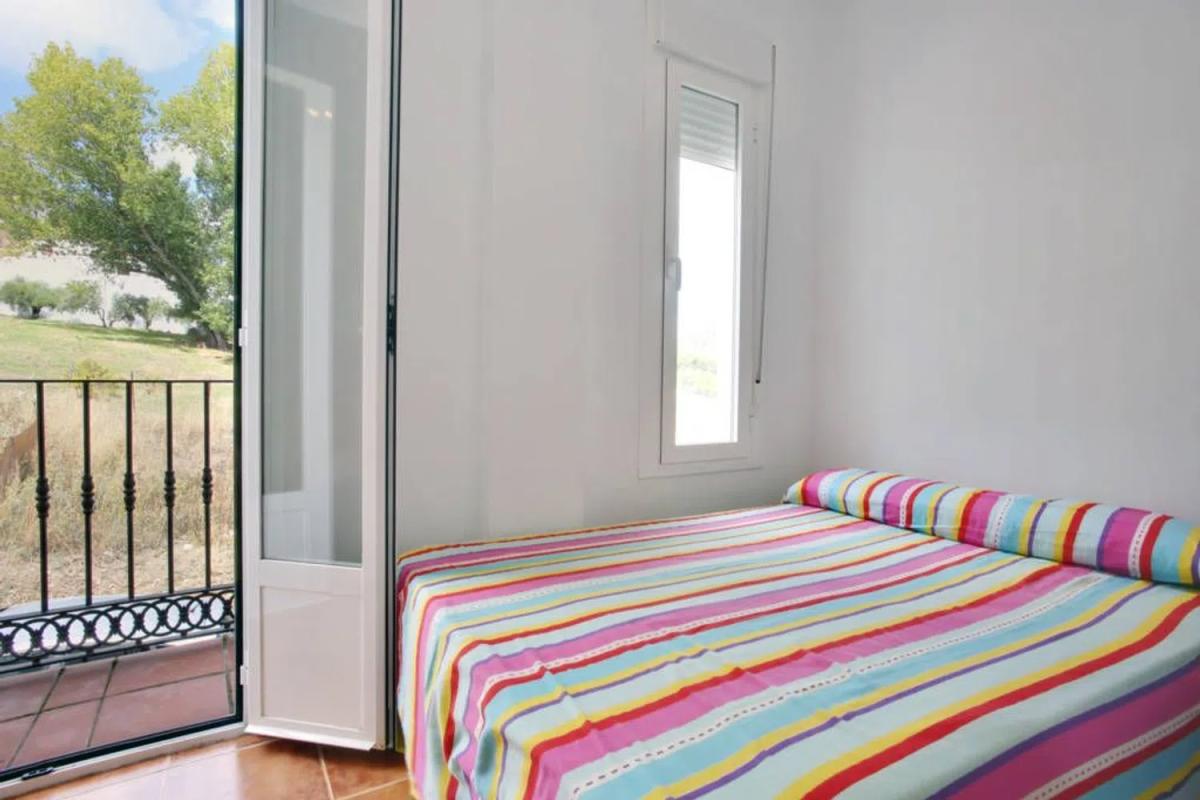 Chalet pareado en terreno ur-3, 4, Montejaque
photo 4