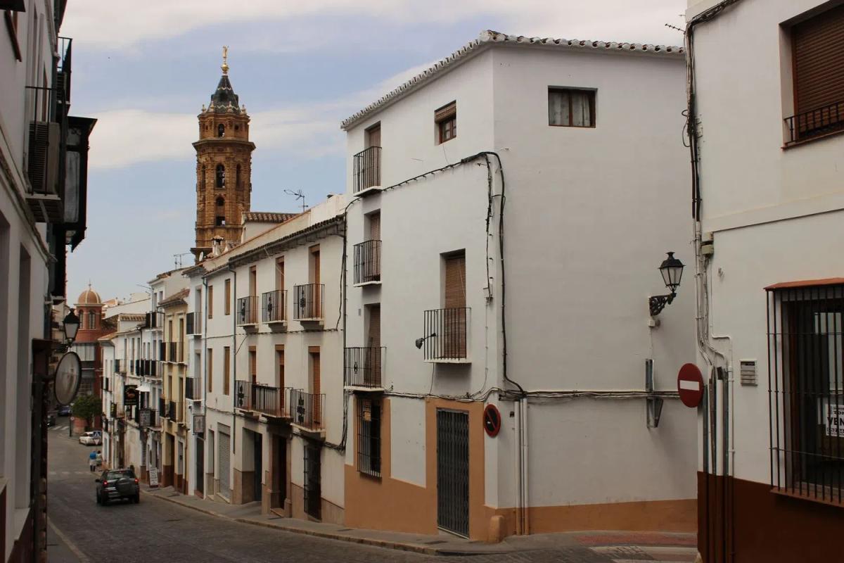 Sale of independent chalet in Cuesta Zapateros, 17, Antequera
photo 1