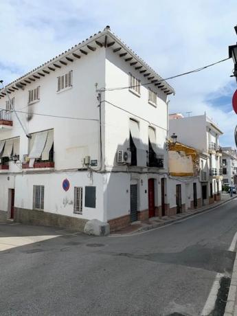 Chalet independiente en venta en Calle San Sebastián, 38, Alhaurín el Grande thumbnail 1