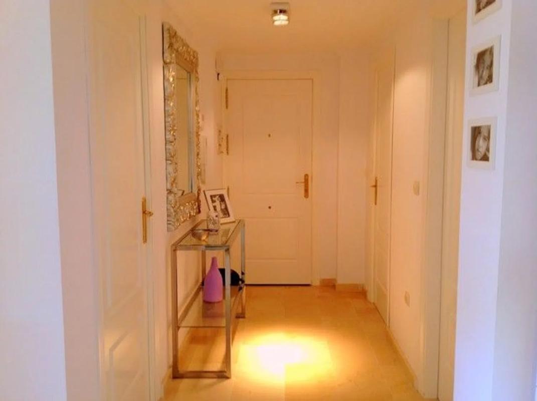 Venta de piso en Barrio Romana Playa, Marbella
photo 3