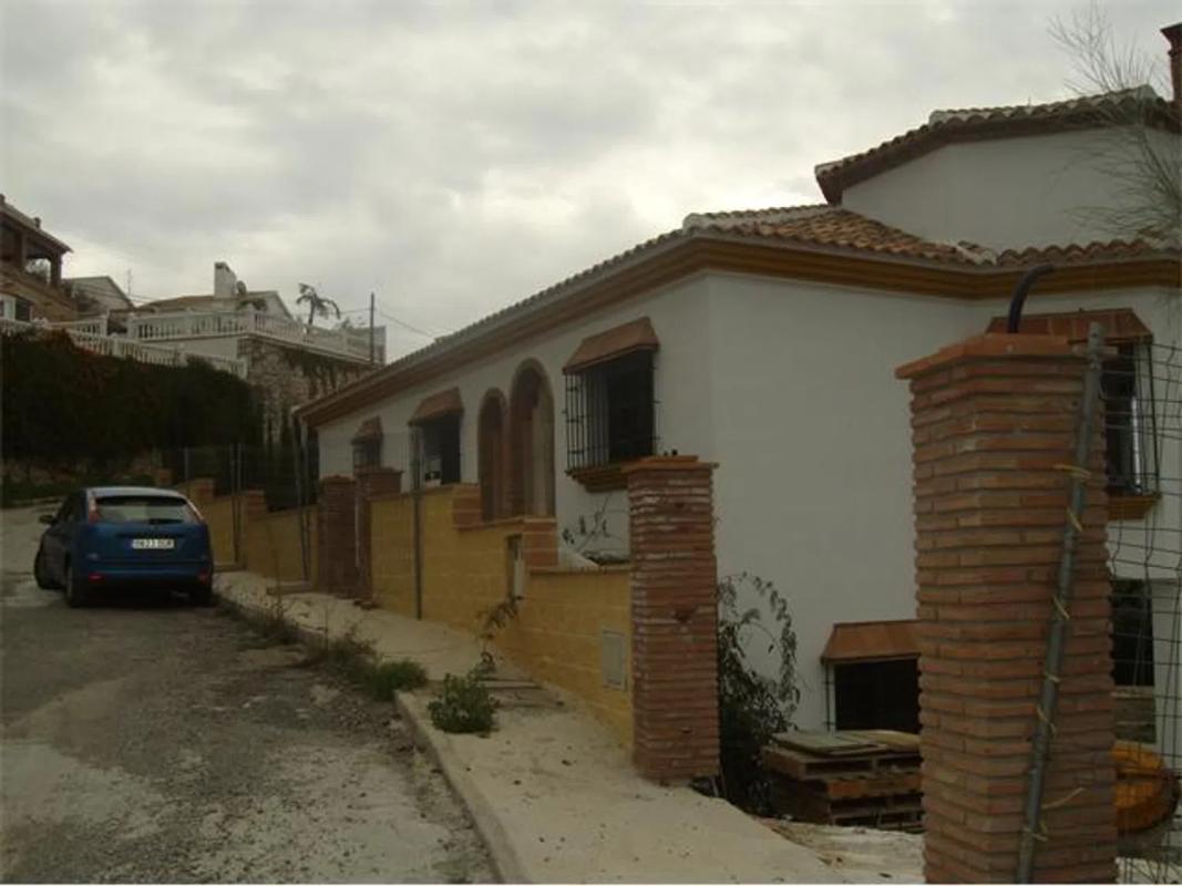 Продажа отдельного шале в , Бенахарафе photo 2