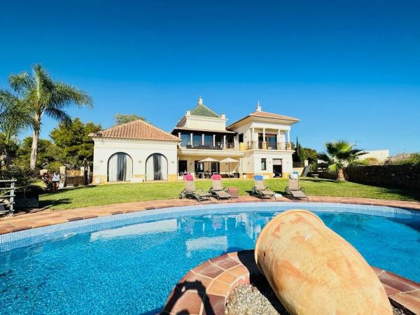 Коттедж на продажу в El Morche, Torrox photo 1