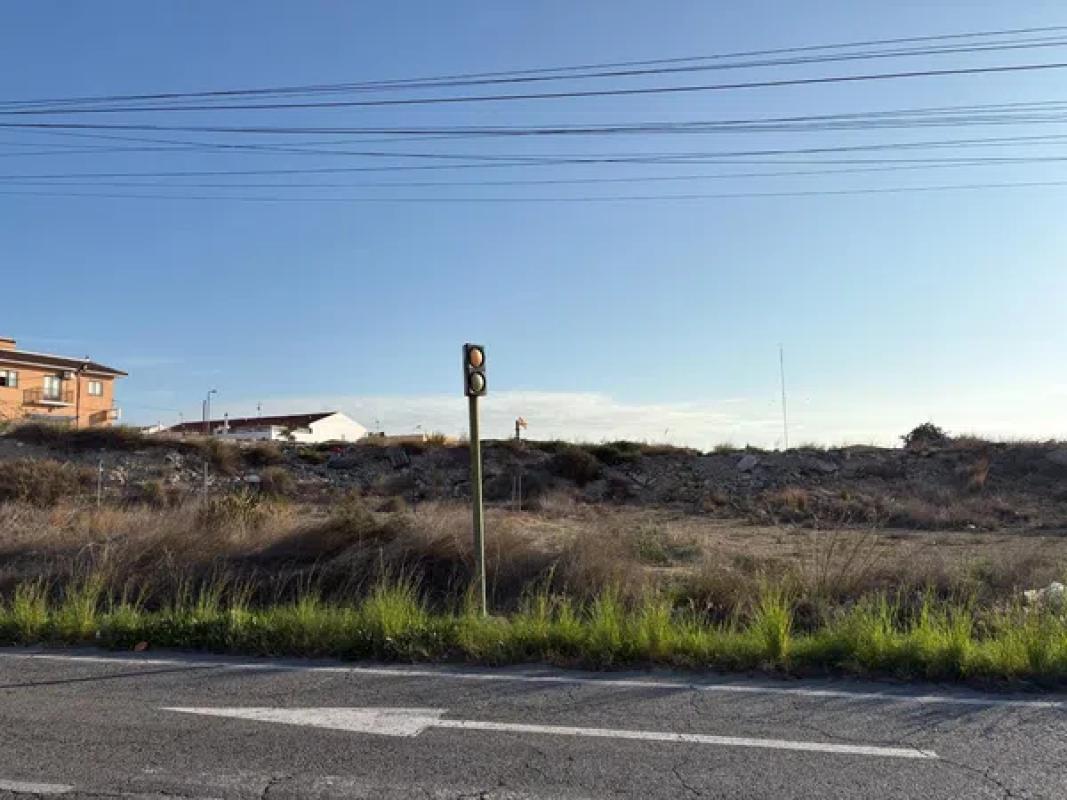 Terreno en venta en Alicante / Alacant, Alicante photo 3