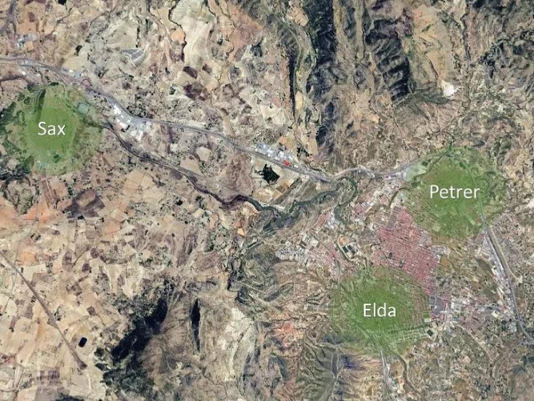Land for sale in Elda, Alicante photo 5