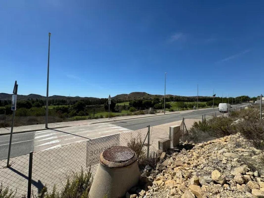 Terreno en venta en Monforte del Cid, Alicante photo 5