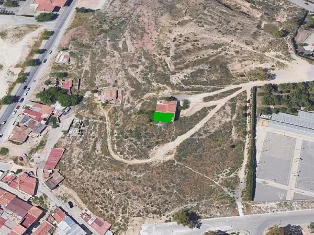 Terreno en venta en Elda, Alicante photo 1