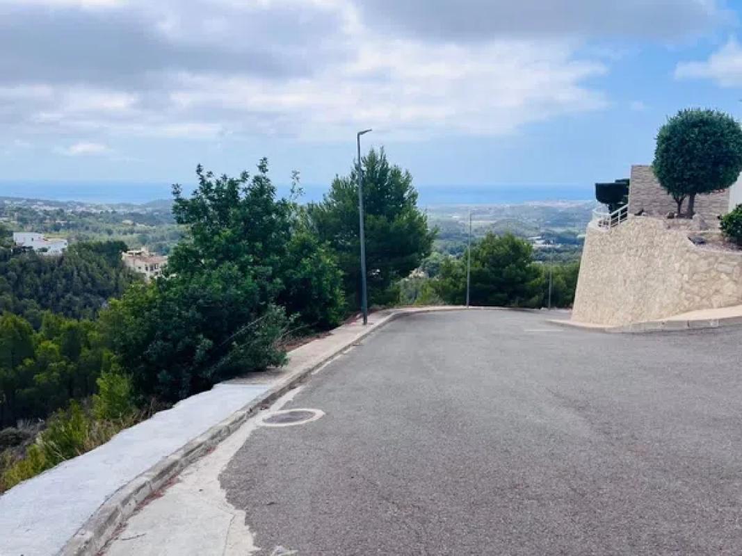 Land for sale in Callosa d'En Sarria, Alicante photo 1