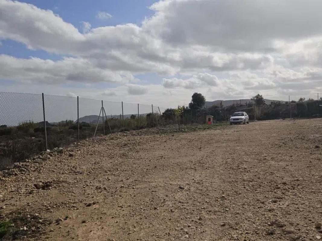 Terreno en venta en Agost, Alicante photo 2