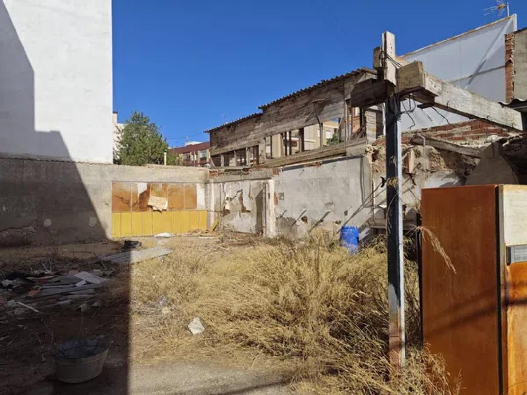 Terreno en venta en Elche / Elx, Alicante photo 2