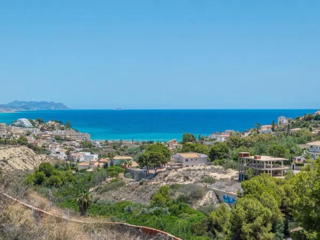 Terreno en venta en El Campello, Alicante photo 2