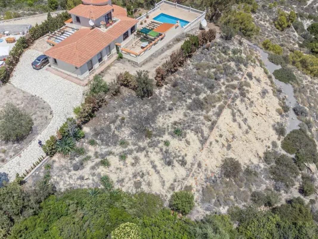 Terreno en venta en El Campello, Alicante photo 3