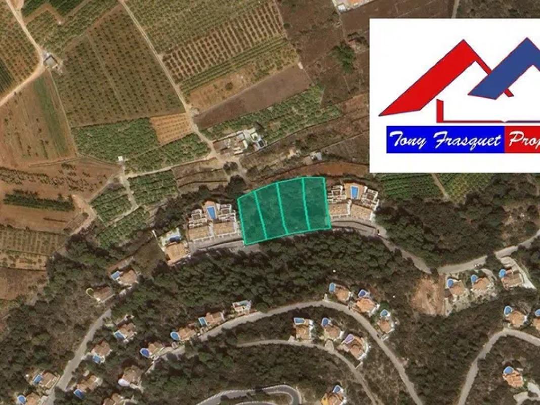 Działka na sprzedaż w Sagra, Alicante photo 2