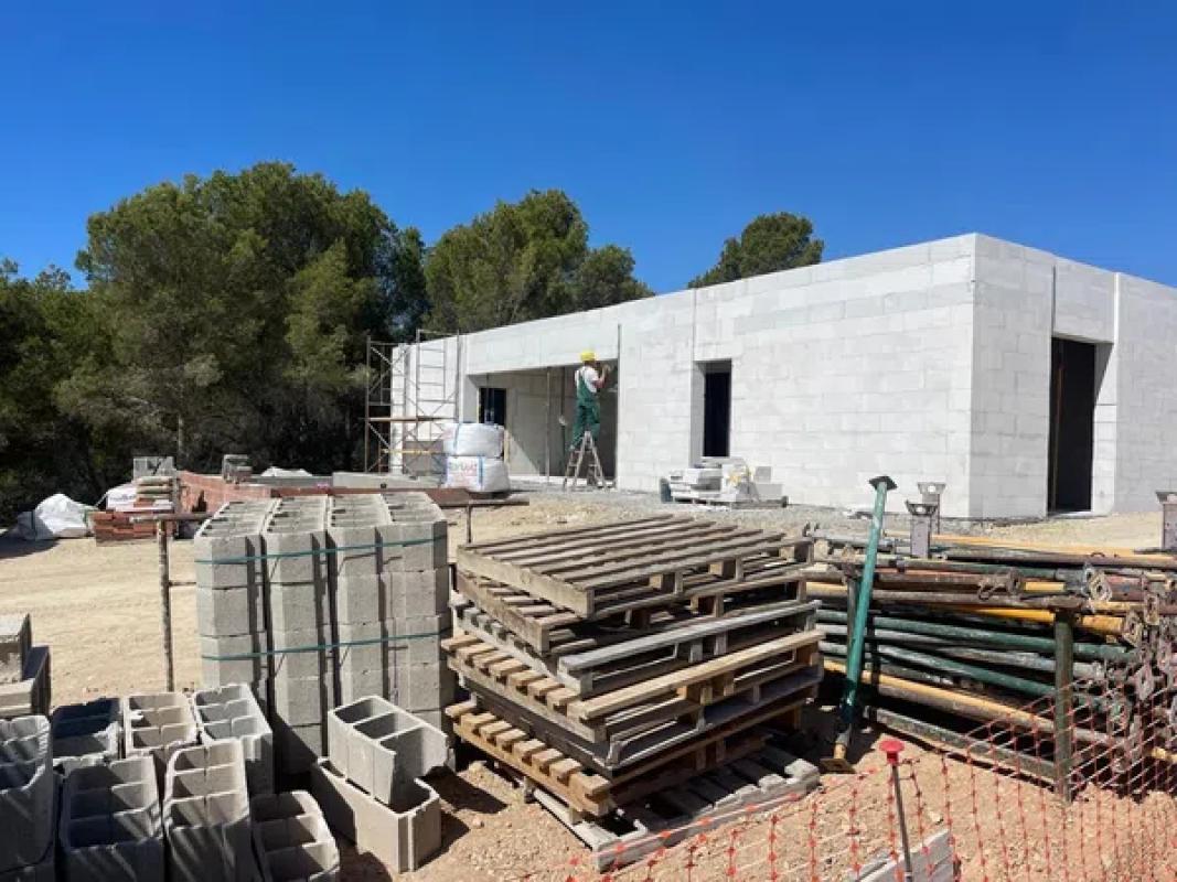 Terreno en venta en Alfaz del Pi, Alicante photo 2