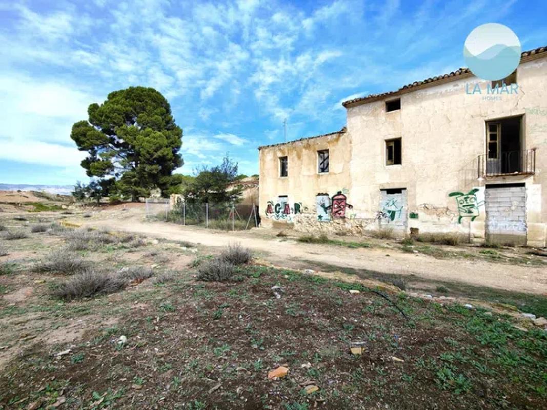 Land for sale in Castalla, Alicante photo 1