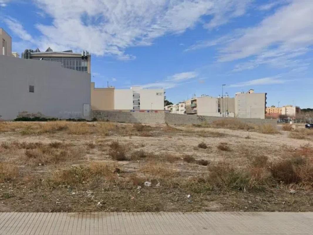 Terreno en venta en Novelda, Alicante photo 1