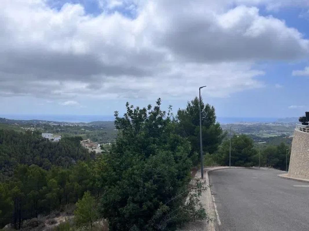 Terreno en venta en Callosa d''En Sarria, Alicante photo 4