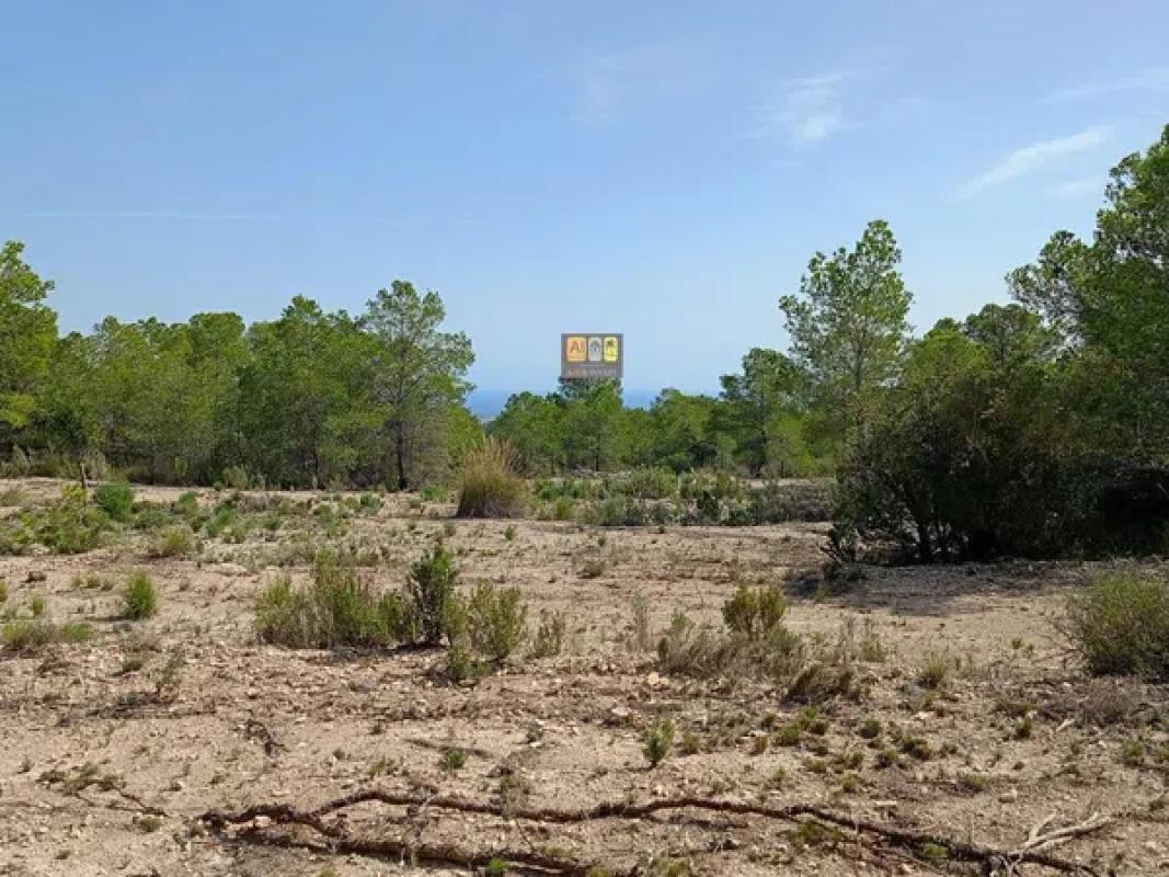 Terreno en venta en Relleu, Alicante photo 2