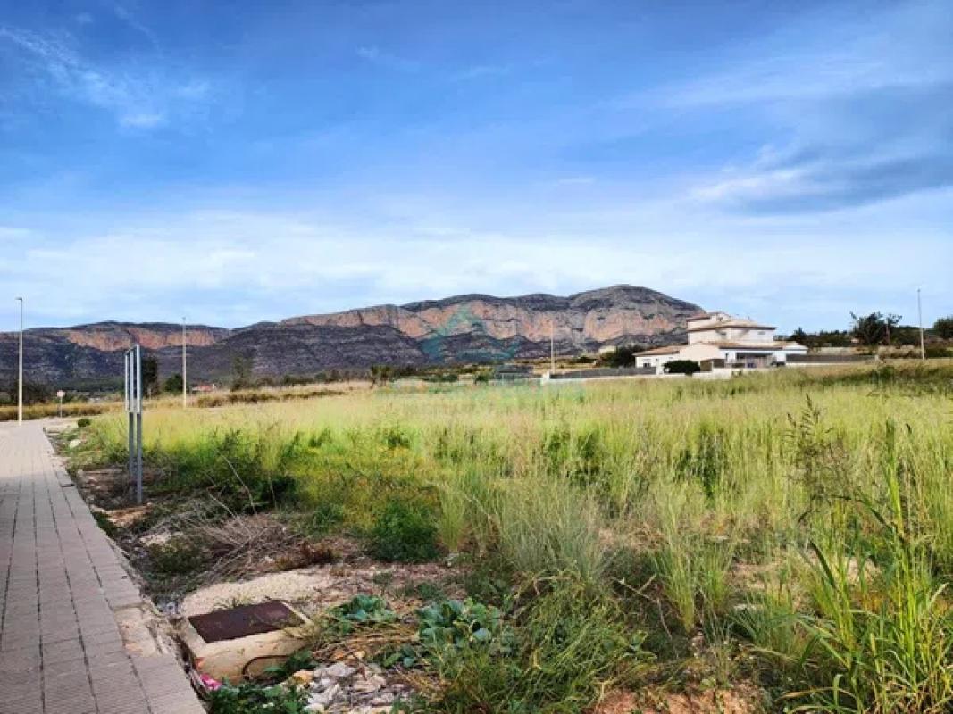Terreno en venta en Gata de Gorgos, Alicante photo 2