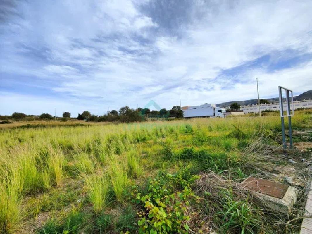Terreno en venta en Gata de Gorgos, Alicante photo 5