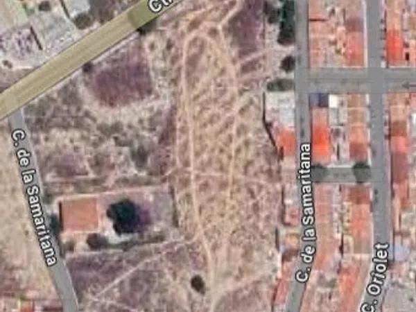 Terreno en avenida Alcalde Vicente Escudero photo