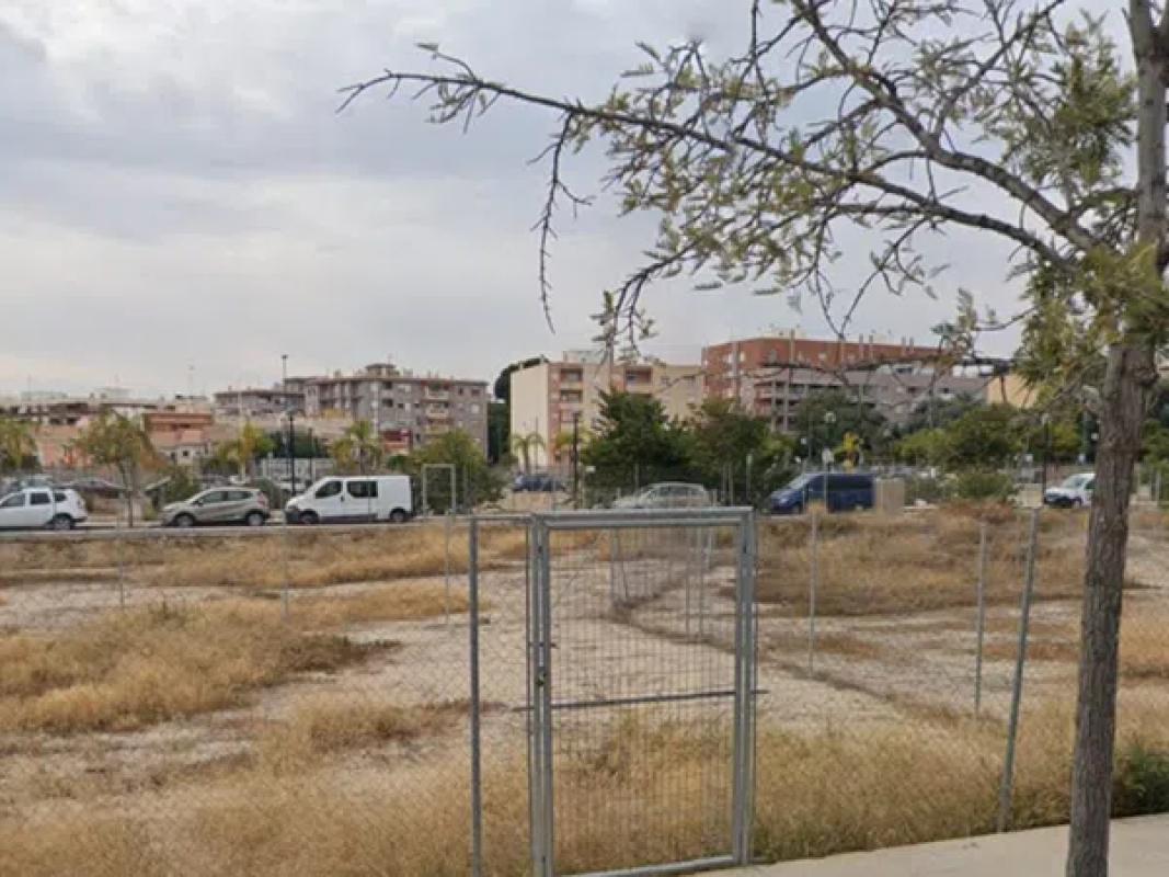 Terreno en venta en Alicante / Alacant, Alicante photo 3