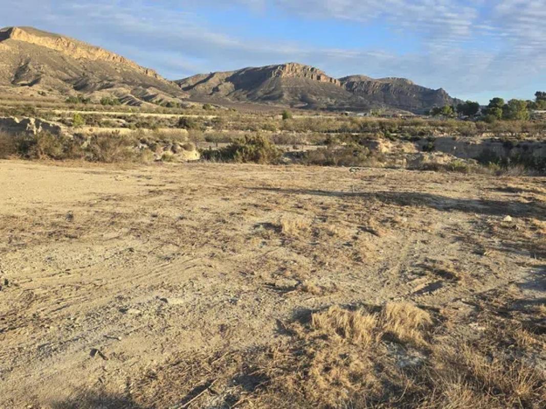 Terreno en venta en La Alcoraya, Alicante photo 2